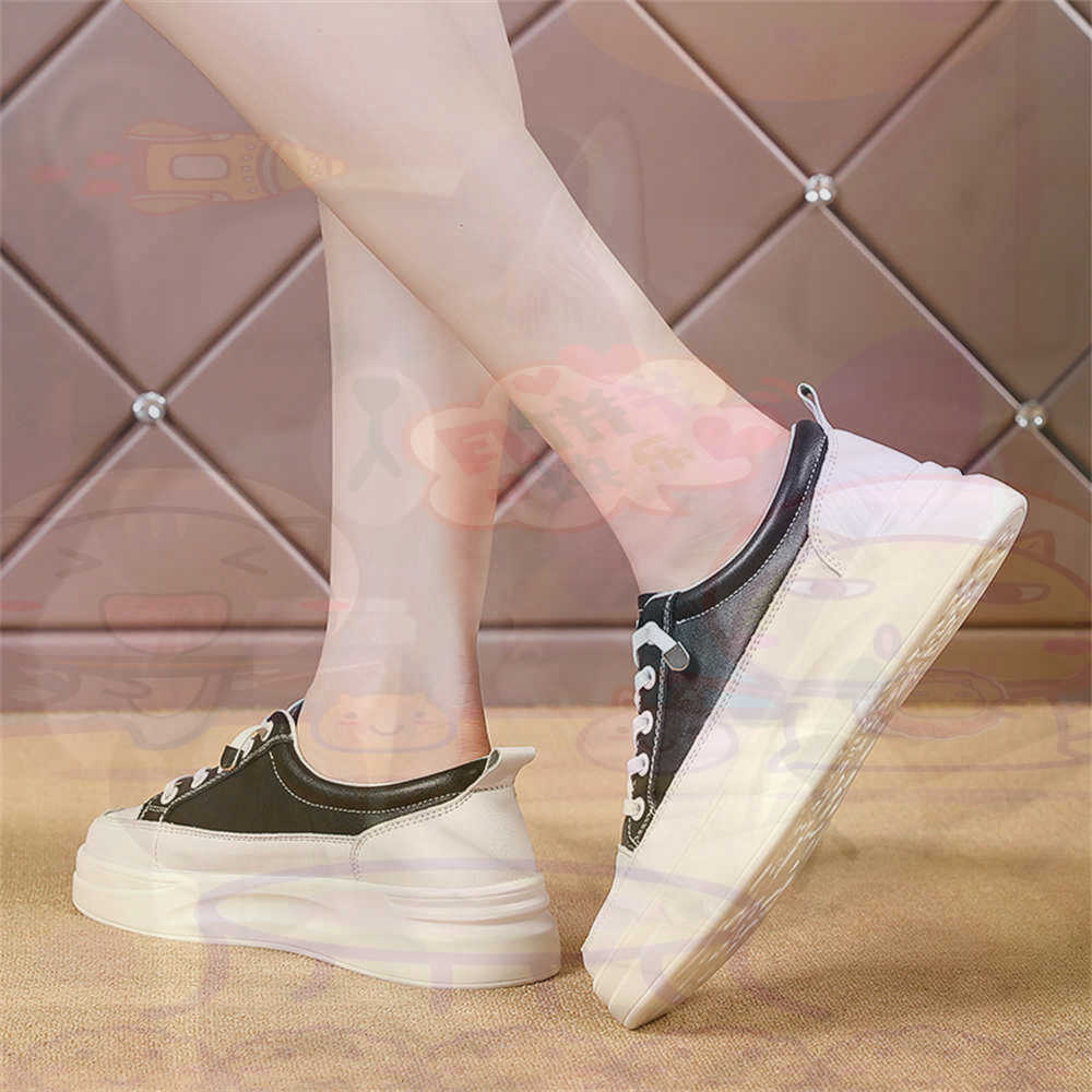 Tech Trend Accessories - Spitze-up Chunky Loafers Frau Skateboard Sport